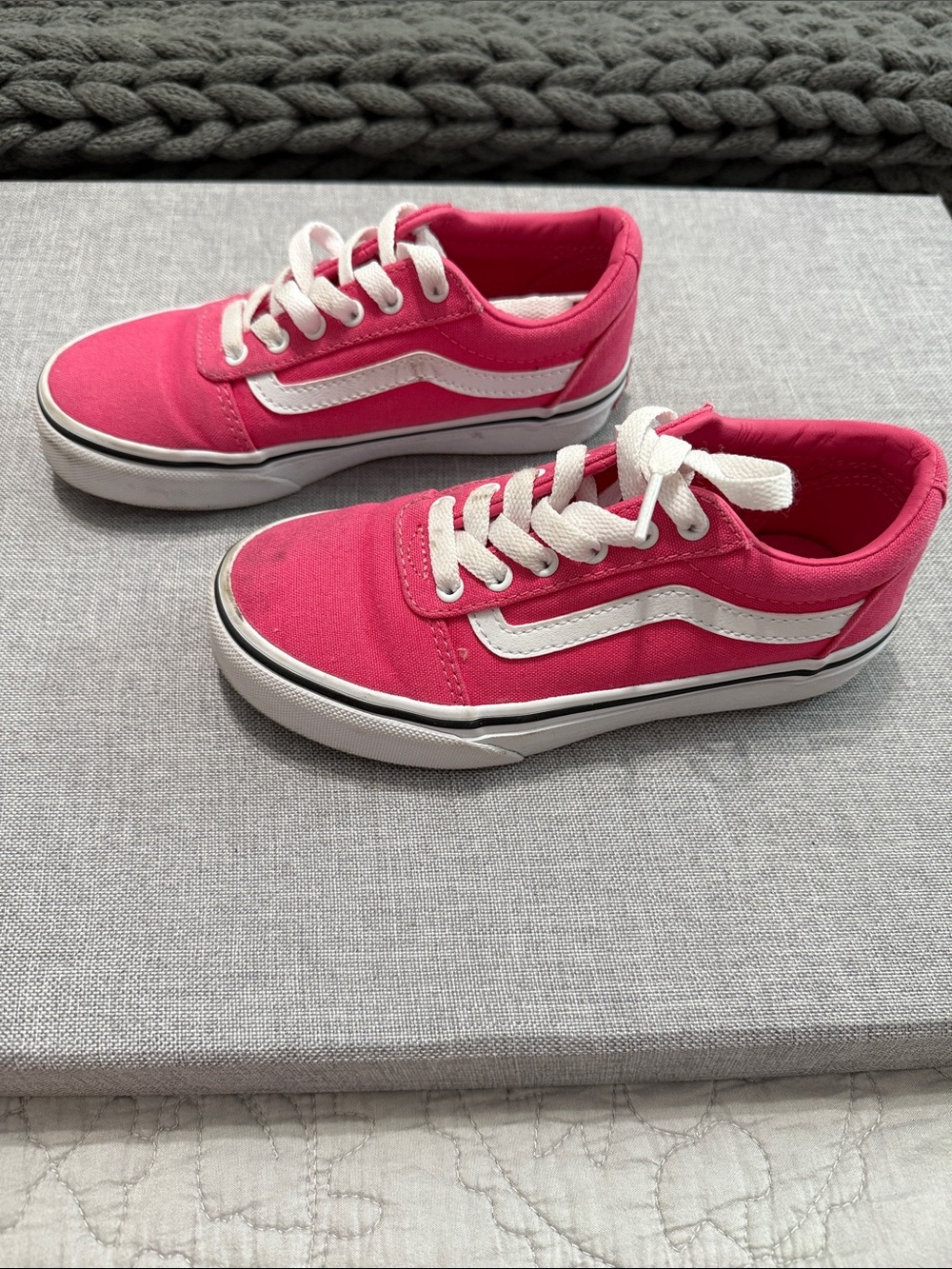 Vans Pink Low-Top Skate Sneakers with White Stripe - Youth 13 Kids